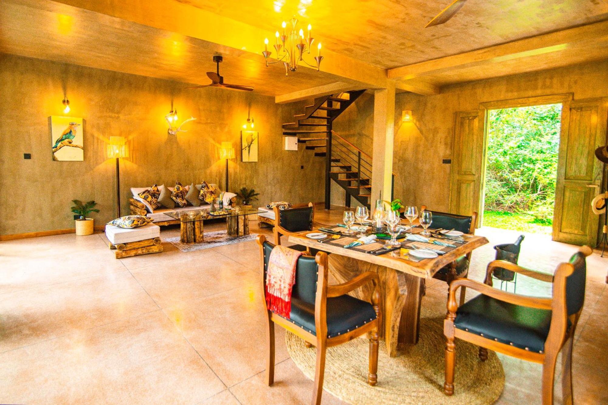 Flameback Eco Hotel Tissamaharama